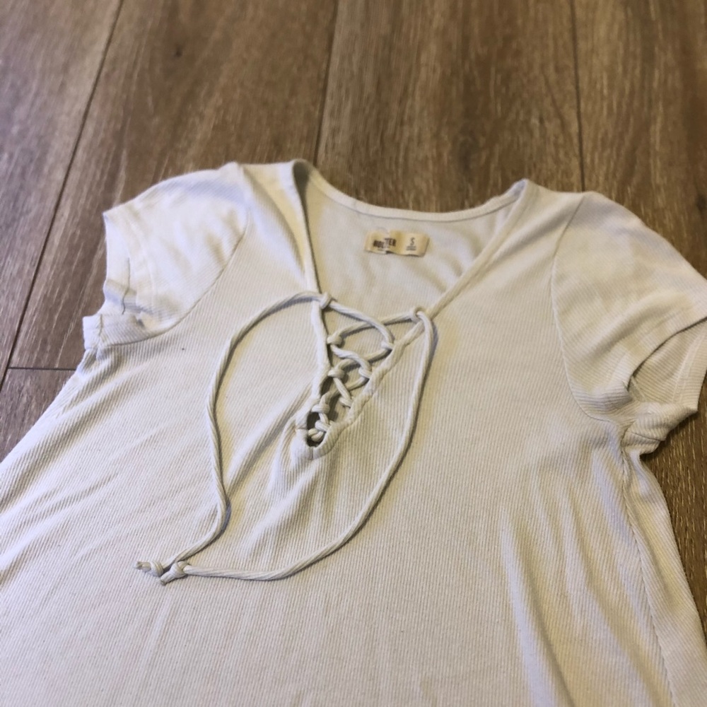 Women’s White Short Sleeve Top